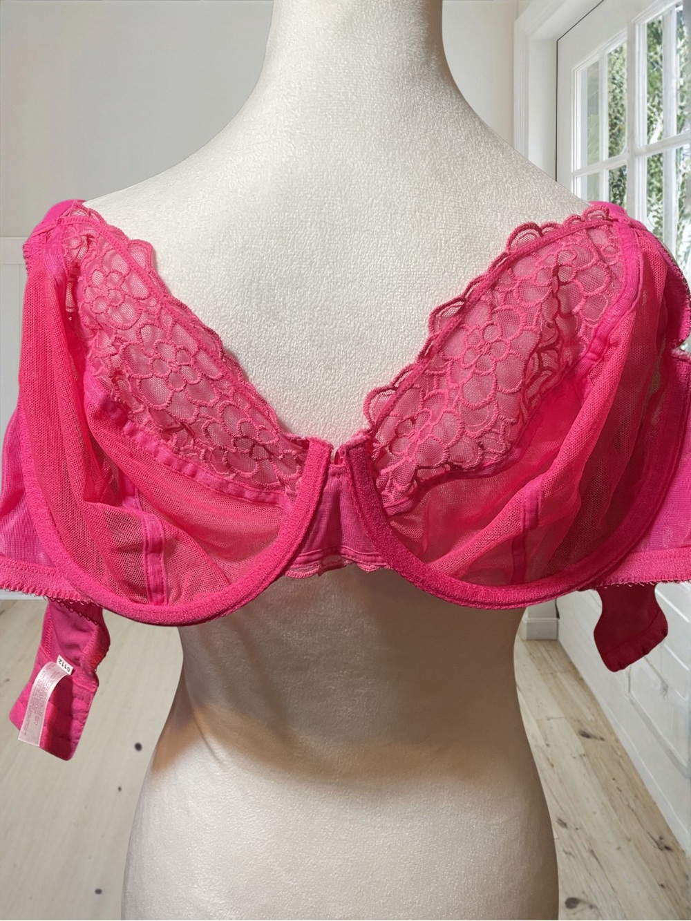 CACIQUE Women's Hot Pink Floral Lace Unlined Underwire Bra 40D Bow Accents - Picture 10 of 11